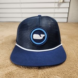 Vinyard vines NWT Whale Dot Patch Mesh Trucker hat in a navy blue.
